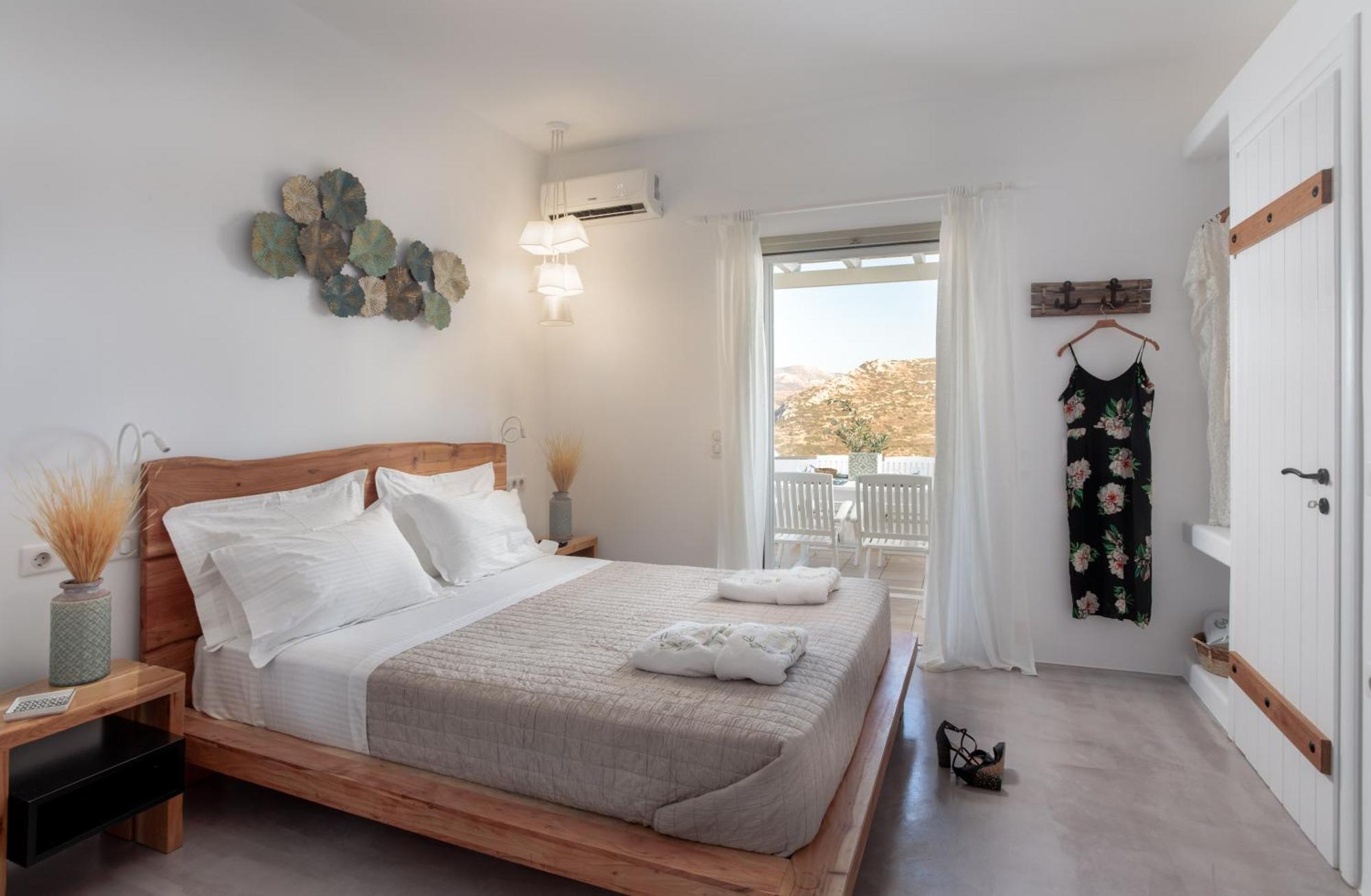 Halcyon Suites And Villas Naxos Agios Thaleleos 外观 照片