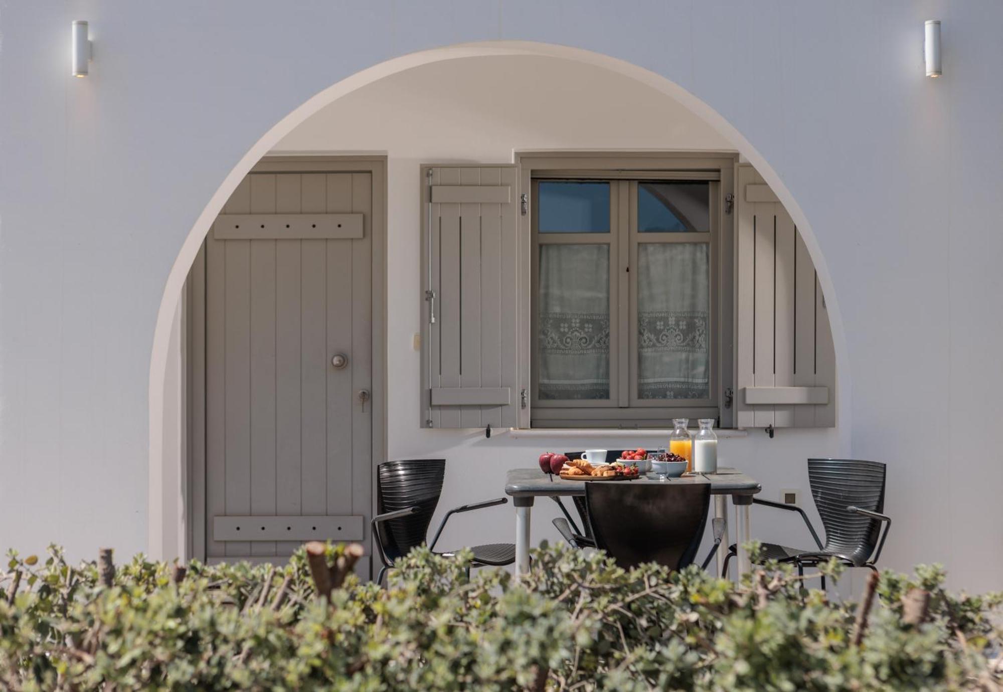 Halcyon Suites And Villas Naxos Agios Thaleleos 外观 照片