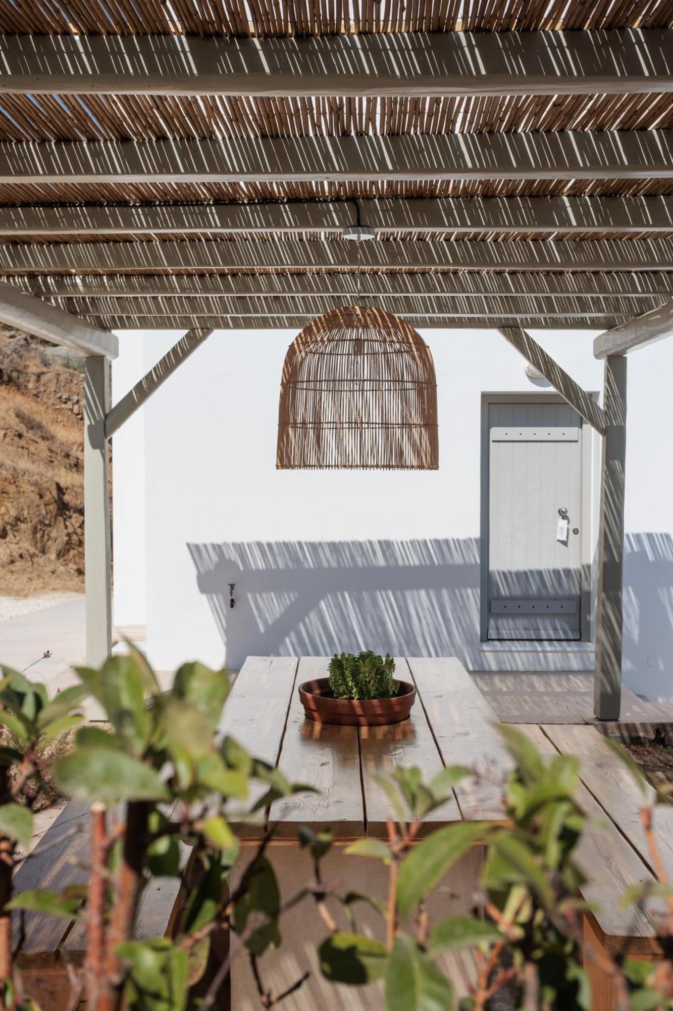 Halcyon Suites And Villas Naxos Agios Thaleleos 外观 照片